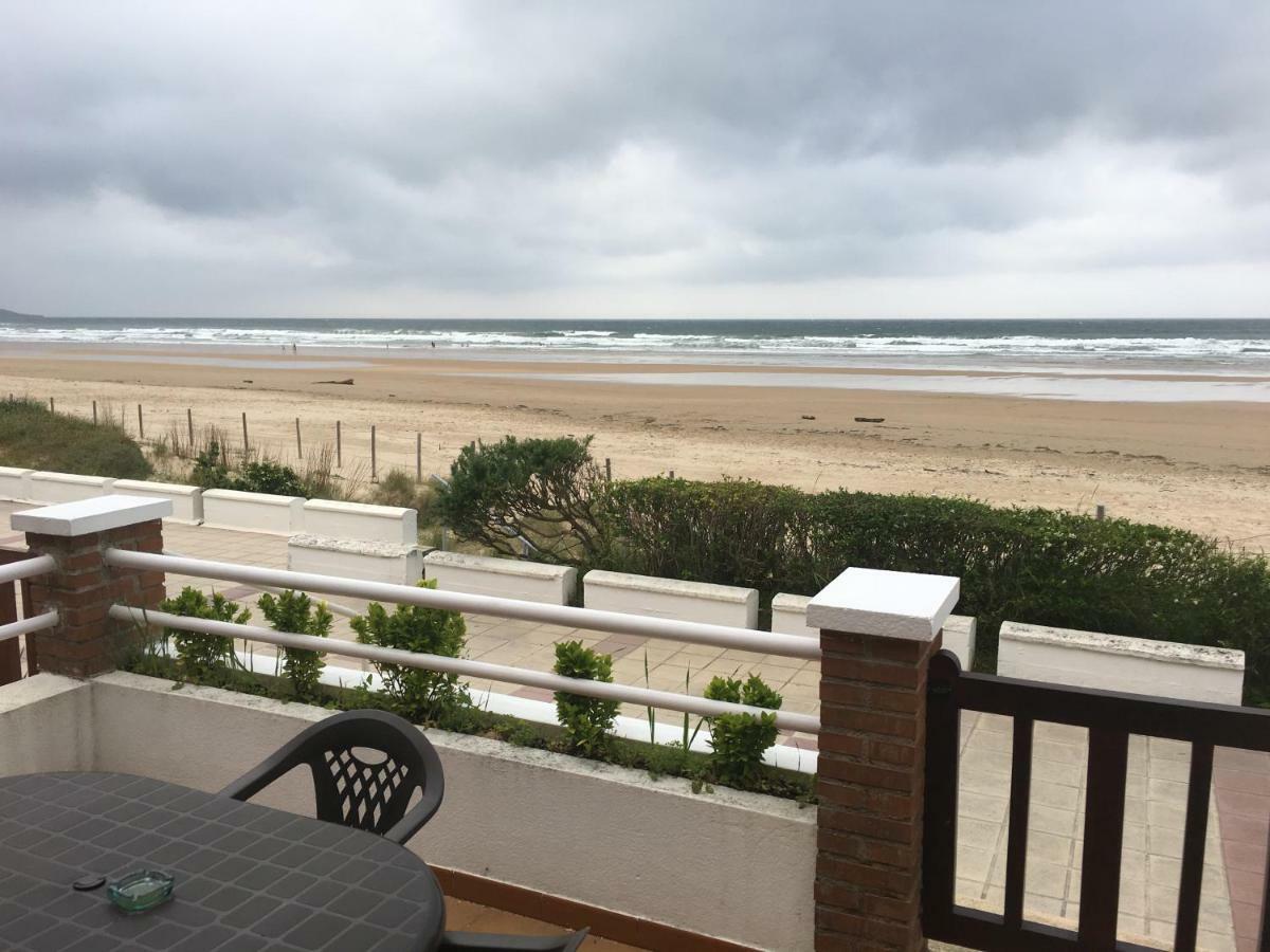 شقة Apartamento Edificio La Playa Santoña المظهر الخارجي الصورة