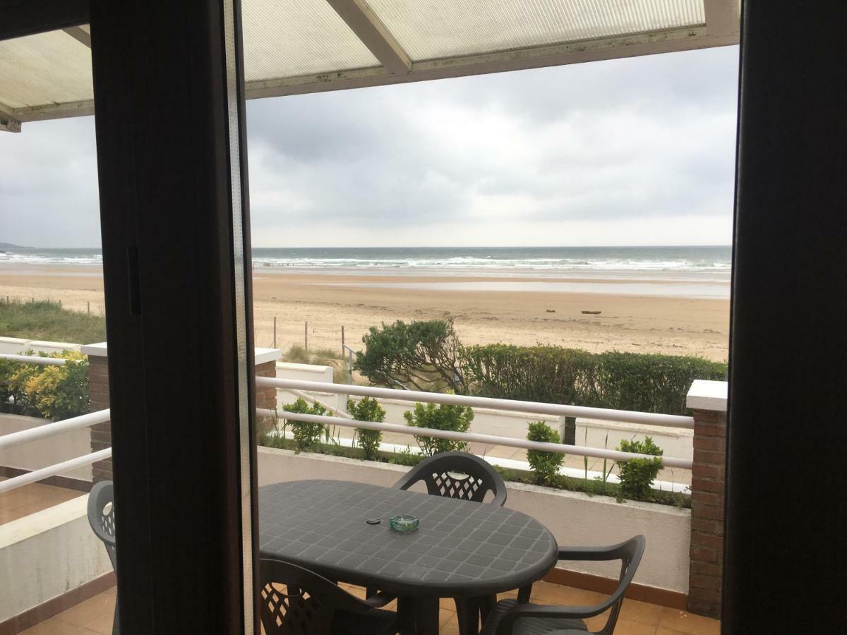شقة Apartamento Edificio La Playa Santoña المظهر الخارجي الصورة
